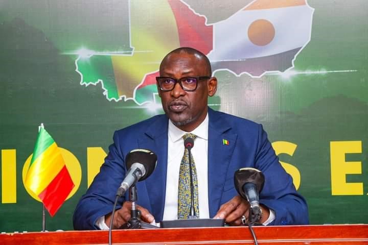 Abdoulaye DIOP, ministre des affaires étrangères sur l’AES  "Contre les ombres du passé"   